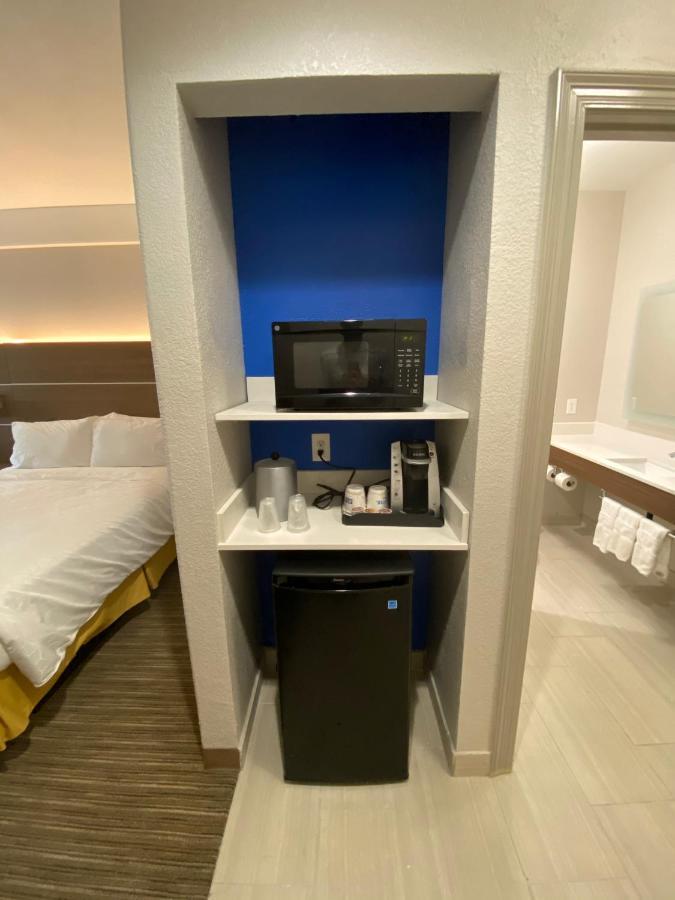 Holiday Inn Express Hotel Galveston West-Seawall By Ihg Bagian luar foto