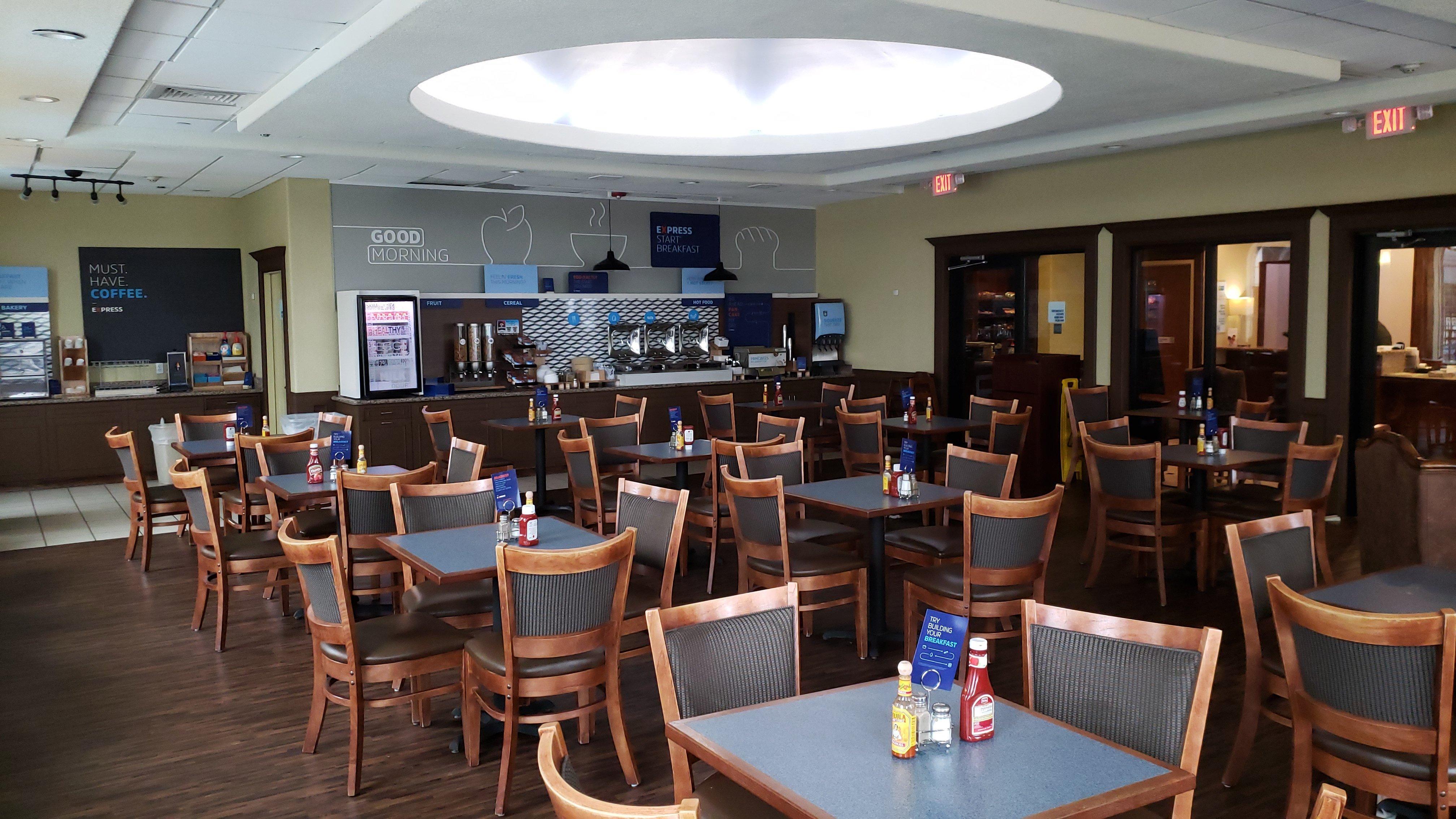 Holiday Inn Express Hotel Galveston West-Seawall By Ihg Bagian luar foto