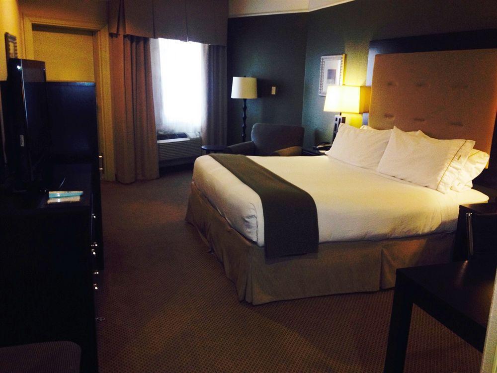 Holiday Inn Express Hotel Galveston West-Seawall By Ihg Bagian luar foto