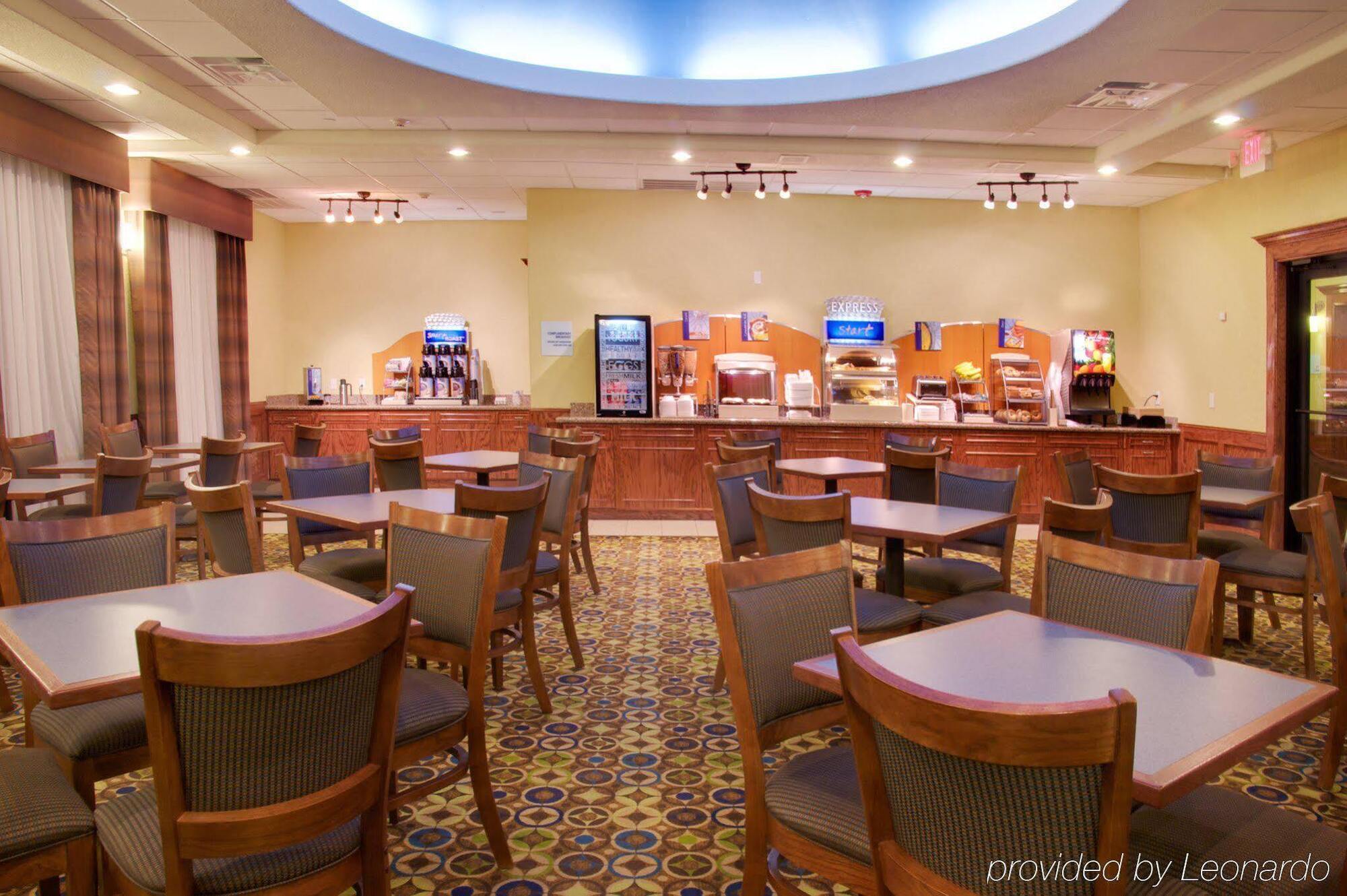 Holiday Inn Express Hotel Galveston West-Seawall By Ihg Bagian luar foto